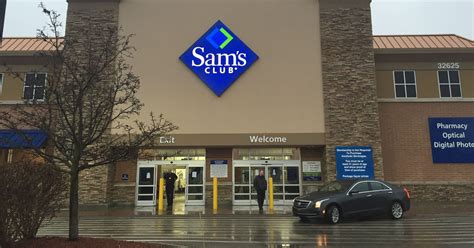 Sam's club farmington - Sam's Club grocery in Farmington, NM. No. 6347. Closed, opens at 10:00 am. 4500 e main st. farmington, NM 87402. (505) 326-3500. Get directions |. Find other clubs. Make this your club. Gas prices. Unleaded. 3.01. 9. 10. Premium. 3.39. 9. 10. Price may vary. Actual price is on the fuel pump. Services at your club. Pharmacy. Cafe. Fresh Flowers. 